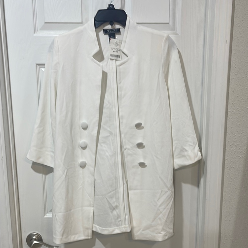 White Tailored Blazer with Military-Inspired Design